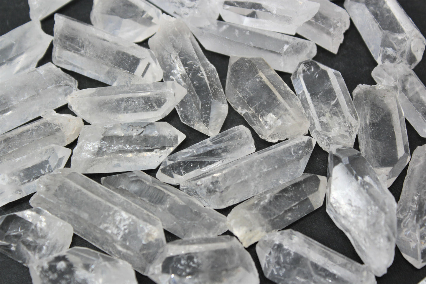 Wholesale Bulk Lot 1 lb Natural Clear Quartz Crystal Points Wand, AAA Quality